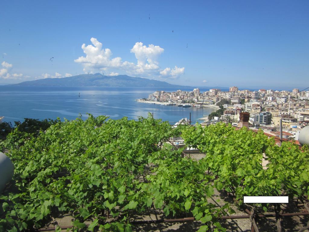Guest House And Tavern Leo Saranda Dış mekan fotoğraf